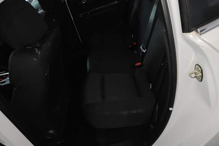 Used Peugeot 3008 2015 2.0L Automatic Classic Edition Left Rear Seat