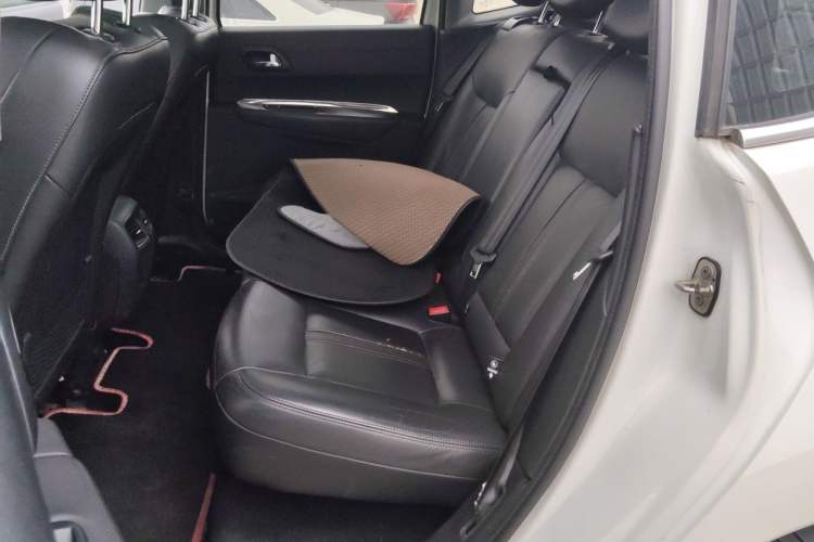 Used Peugeot 3008 2015 1.6THP Automatic Prestige Edition Left Rear Seat