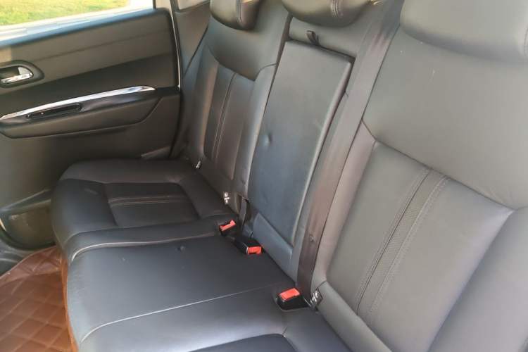 Used Peugeot 3008 2015 2.0L Automatic Trend Edition Left Rear Seat