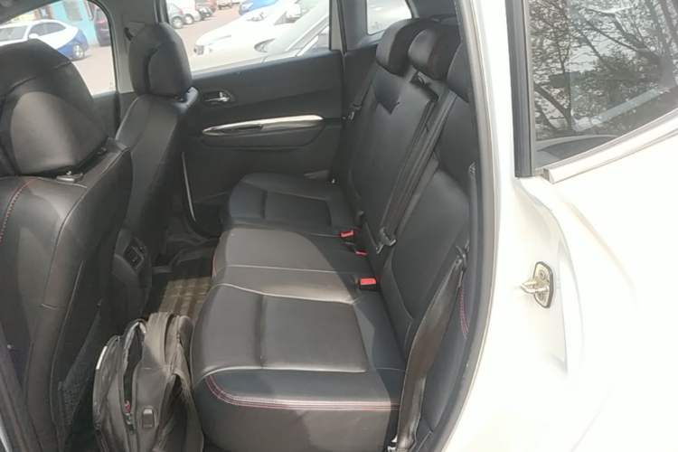 Used Peugeot 3008 2015 2.0L Automatic Classic Edition Left Rear Seat
