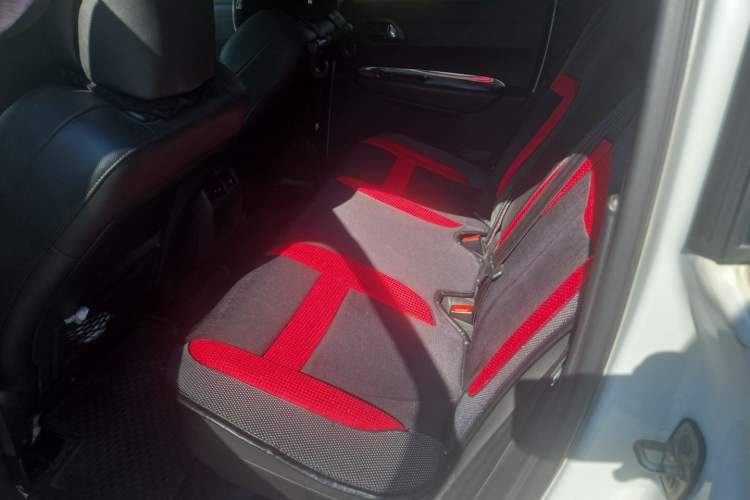 Used Peugeot 3008 2015 1.6THP Automatic Prestige Edition Left Rear Seat