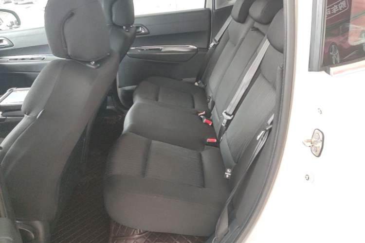 Used Peugeot 3008 2015 2.0L Automatic Classic Edition Left Rear Seat