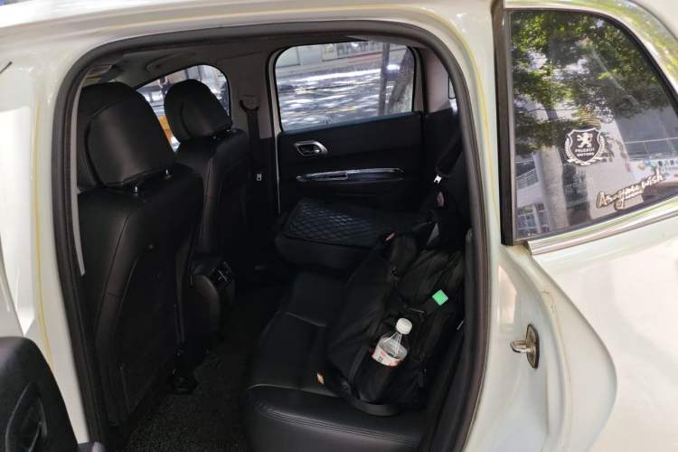 Used Peugeot 3008 2015 2.0L Automatic Classic Edition Left Rear Seat