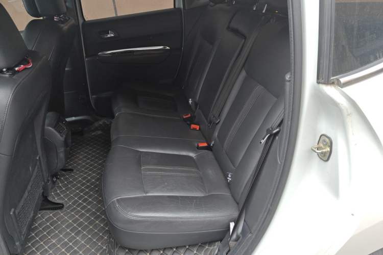 Used Peugeot 3008 2015 2.0L Automatic Trend Edition Left Rear Seat