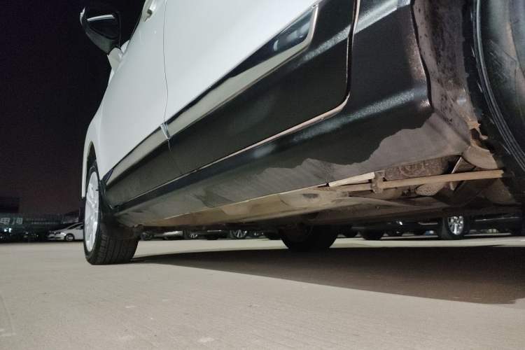 Used Peugeot 3008 2015 2.0L Manual Classic Edition Left Side Sill
