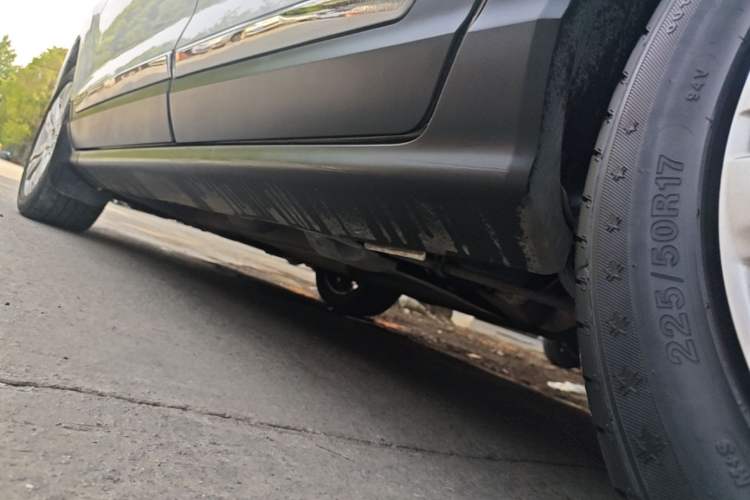 Used Peugeot 3008 2015 1.6THP Automatic Classic Edition Left Side Sill