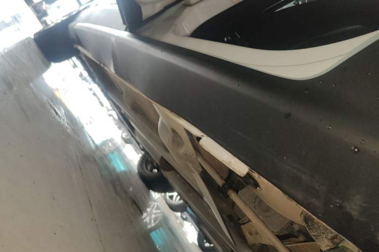 Used Peugeot 3008 2015 1.6THP Automatic Classic Edition Left Side Sill