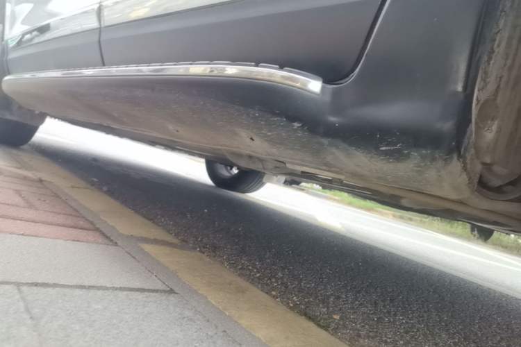Used Peugeot 3008 2015 1.6THP Automatic Classic Edition Left Side Sill