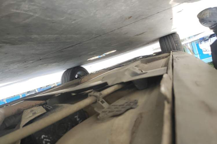 Used Peugeot 3008 2015 1.6THP Automatic Classic Edition Left Side Sill