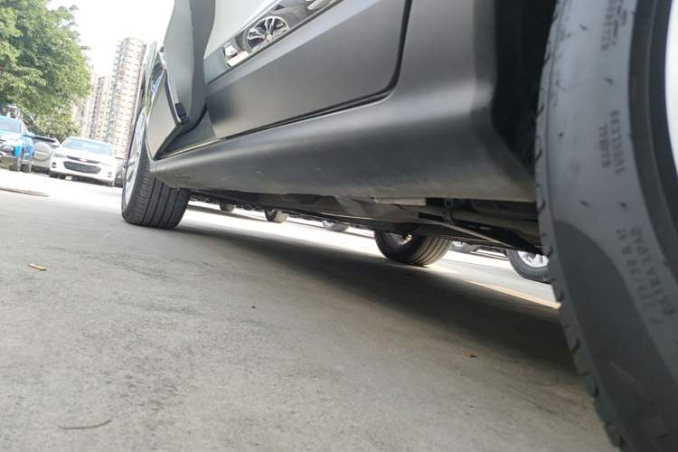 Used Peugeot 3008 2015 1.6THP Automatic Trend Edition Left Side Sill