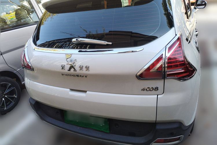 Used Peugeot 3008 2015 2.0L Automatic Classic Edition Rear