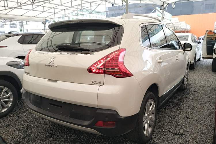 Used Peugeot 3008 2015 2.0L Automatic Trend Edition Rear Right 45 Deg