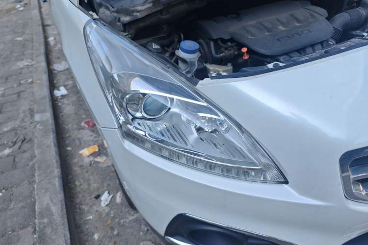 Used Peugeot 3008 2015 2.0L Automatic Classic Edition Right Front Headlight