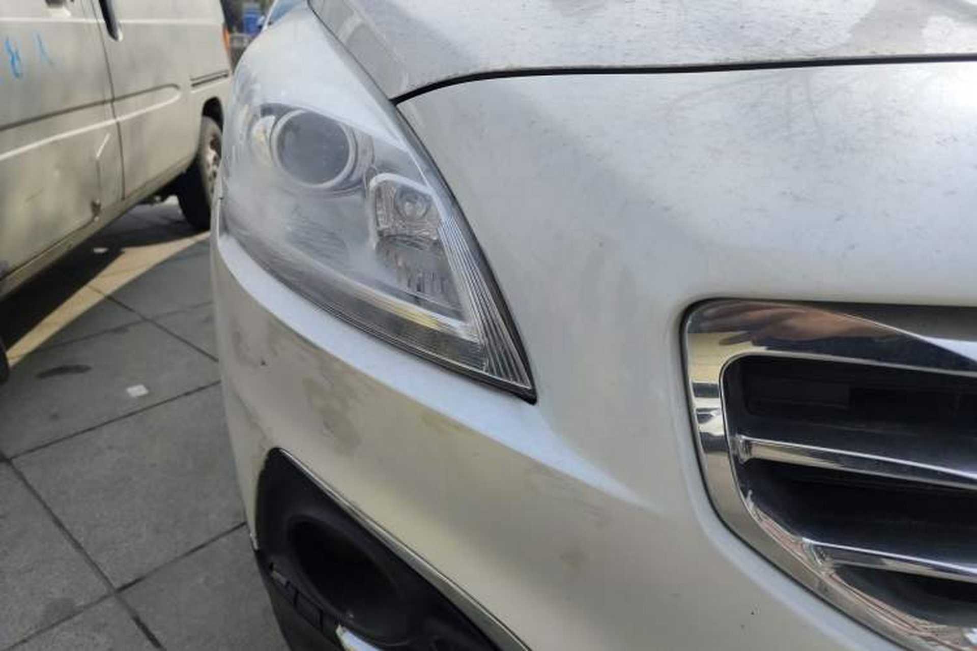 Used Peugeot 3008 2015 1.6THP Automatic Prestige Edition Right Front Headlight