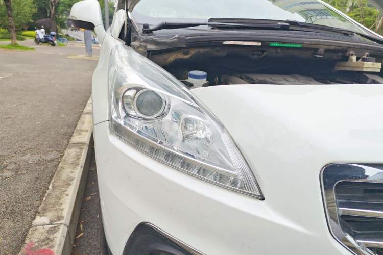 Used Peugeot 3008 2015 1.6THP Automatic Prestige Edition Right Front Headlight