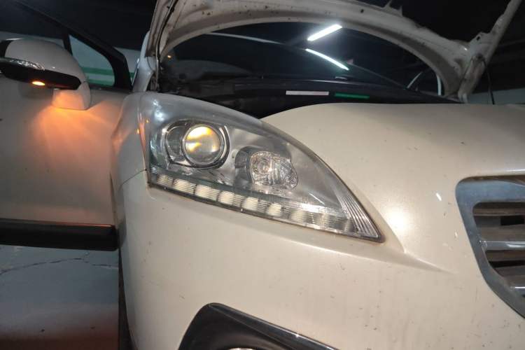 Used Peugeot 3008 2015 1.6THP Automatic Prestige Edition Right Front Headlight
