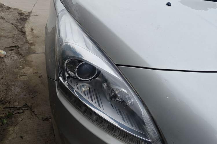 Used Peugeot 3008 2015 2.0L Automatic Classic Edition Right Front Headlight