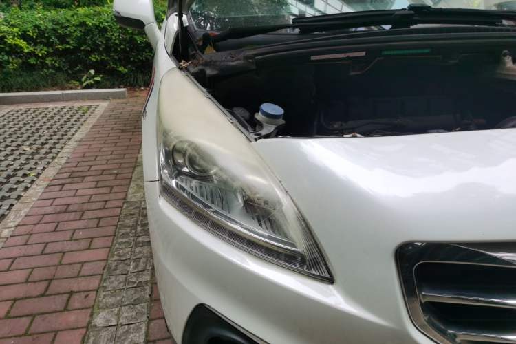 Used Peugeot 3008 2015 2.0L Automatic Classic Edition Right Front Headlight