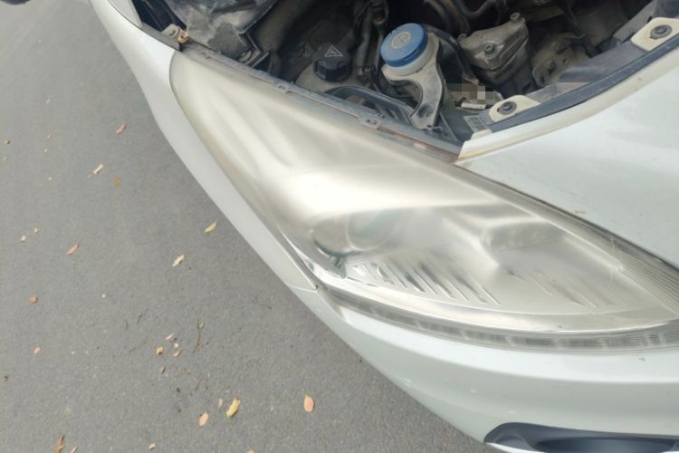 Used Peugeot 3008 2015 2.0L Automatic Classic Edition Right Front Headlight