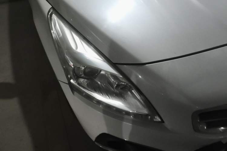 Used Peugeot 3008 2015 1.6THP Automatic Classic Edition Right Front Headlight