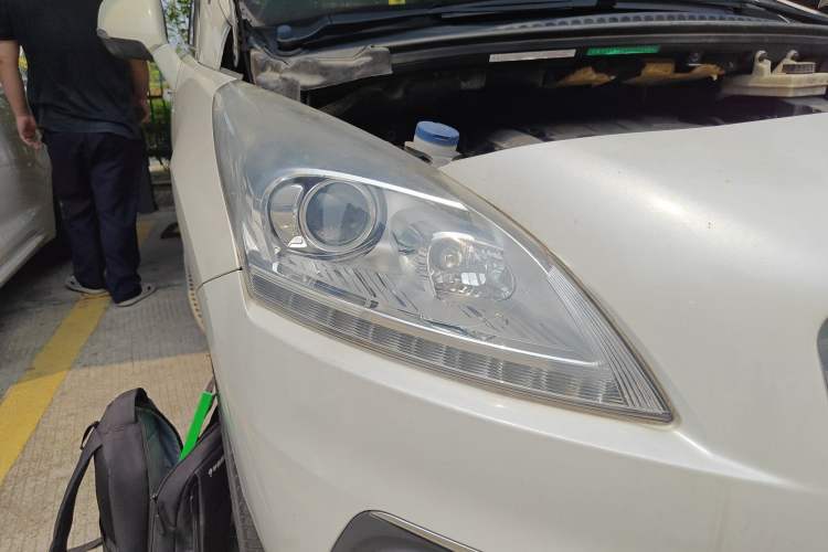 Used Peugeot 3008 2015 1.6THP Automatic Prestige Edition Right Front Headlight