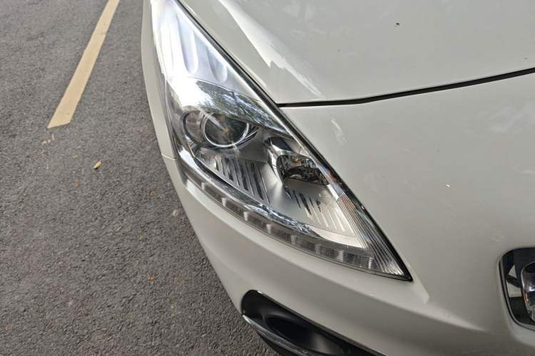 Used Peugeot 3008 2015 1.6THP Automatic Prestige Edition Right Front Headlight