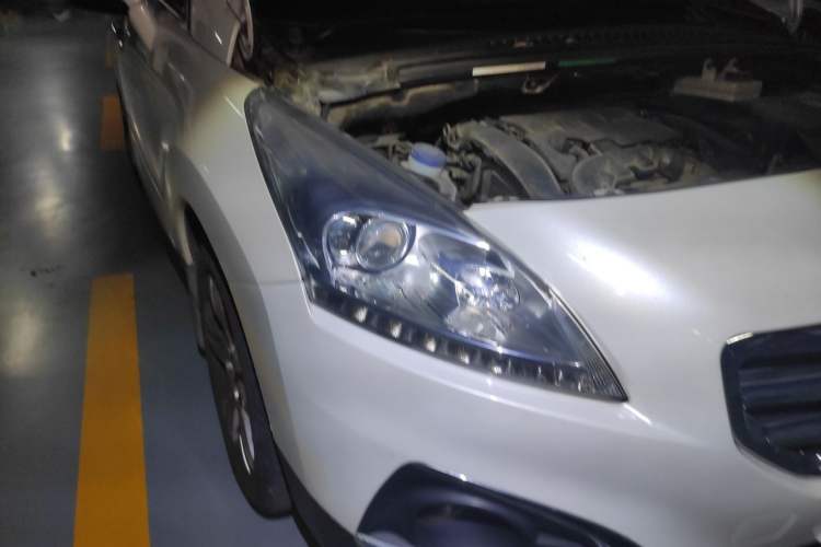 Used Peugeot 3008 2015 1.6THP Automatic Classic Edition Right Front Headlight