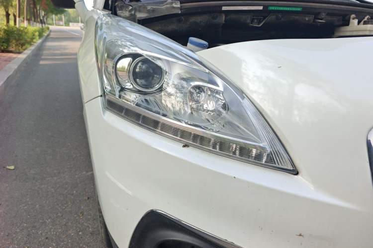Used Peugeot 3008 2015 2.0L Automatic Classic Edition Right Front Headlight