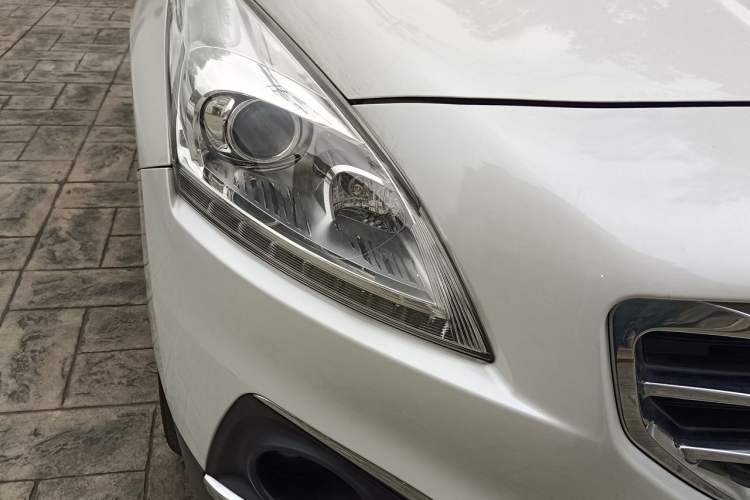 Used Peugeot 3008 2015 2.0L Automatic Classic Edition Right Front Headlight