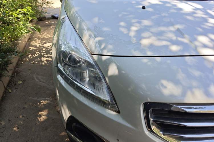 Used Peugeot 3008 2015 2.0L Automatic Trend Edition Right Front Headlight