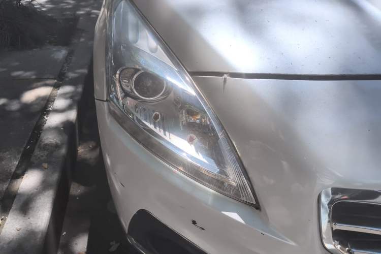 Used Peugeot 3008 2015 1.6THP Automatic Classic Edition Right Front Headlight