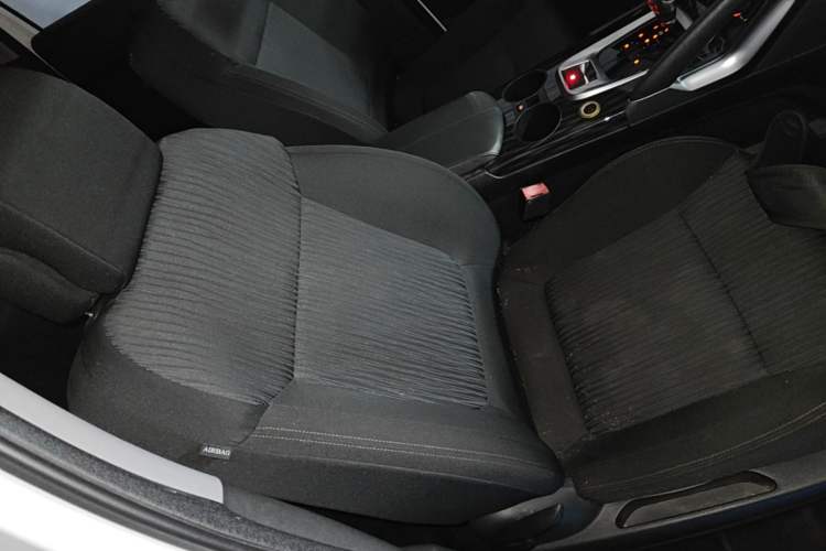 Used Peugeot 3008 2015 2.0L Automatic Classic Edition Right Front Seat