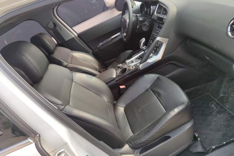 Used Peugeot 3008 2015 1.6THP Automatic Classic Edition Right Front Seat