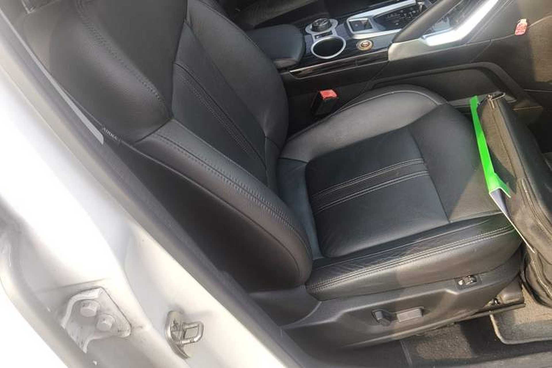 Used Peugeot 3008 2015 1.6THP Automatic Trend Edition Right Front Seat
