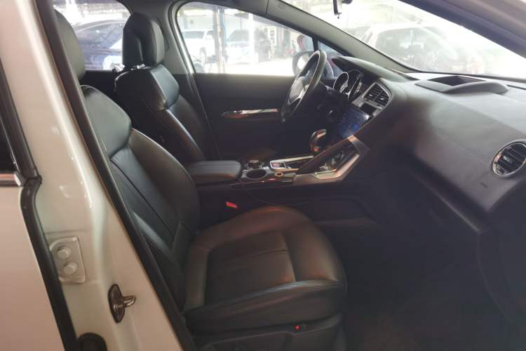 Used Peugeot 3008 2015 1.6THP Automatic Trend Edition Right Front Seat