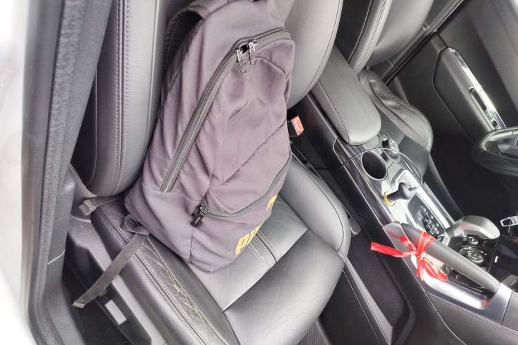 Used Peugeot 3008 2015 1.6THP Automatic Trend Edition Right Front Seat