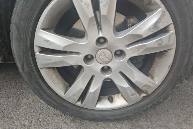 Used Peugeot 3008 2015 2.0L Manual Classic Edition Right Front Wheel Hub
