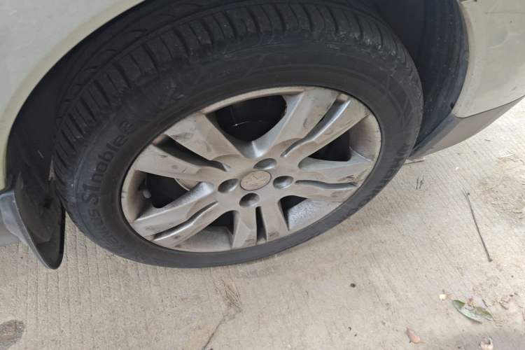 Used Peugeot 3008 2015 2.0L Automatic Classic Edition Right Front Wheel Hub
