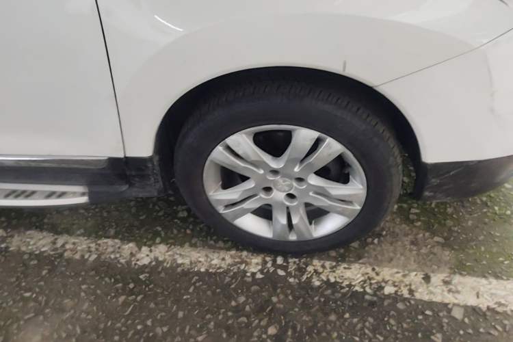 Used Peugeot 3008 2015 2.0L Automatic Classic Edition Right Front Wheel Hub