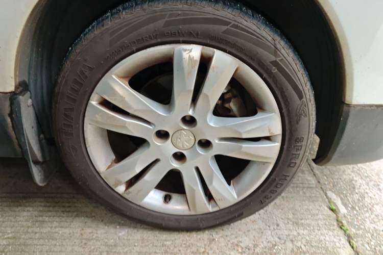 Used Peugeot 3008 2015 2.0L Automatic Classic Edition Right Front Wheel Hub