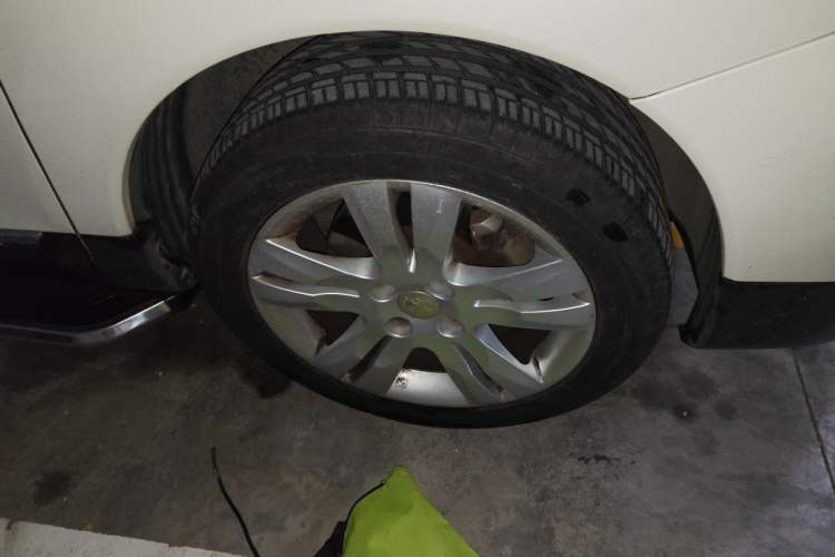 Used Peugeot 3008 2015 2.0L Automatic Classic Edition Right Front Wheel Hub
