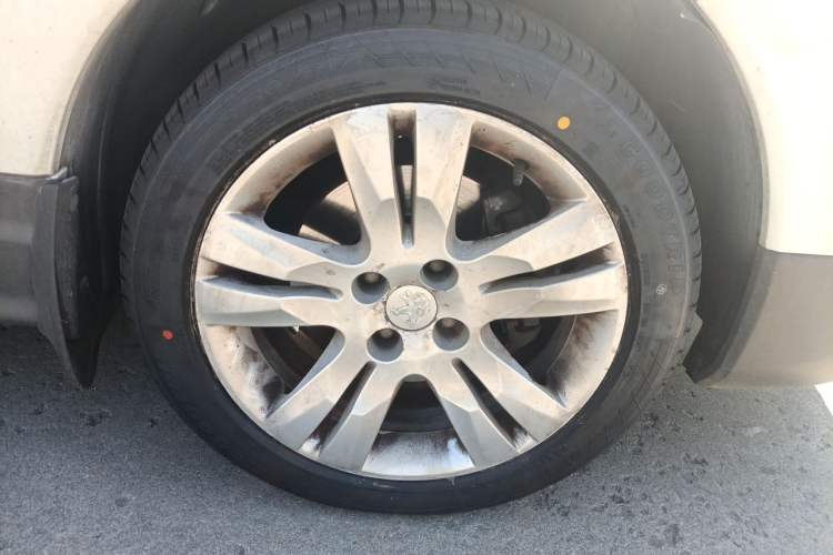 Used Peugeot 3008 2015 2.0L Automatic Trend Edition Right Front Wheel Hub