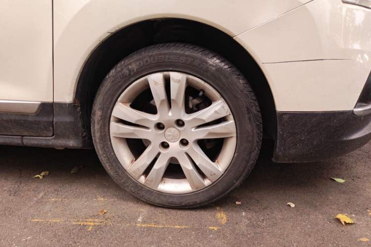 Used Peugeot 3008 2015 2.0L Automatic Trend Edition Right Front Wheel Hub
