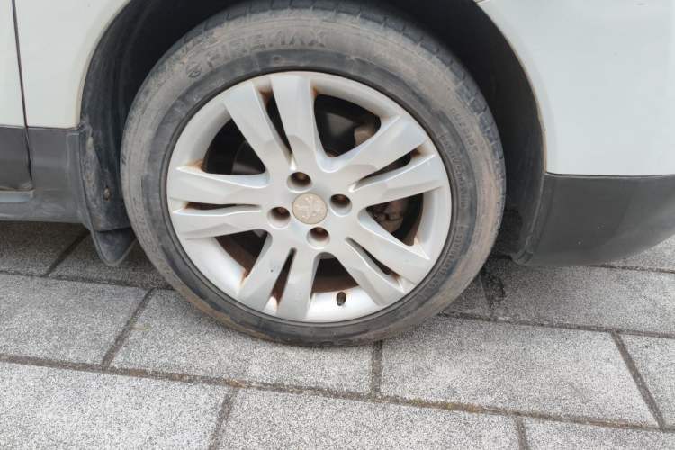 Used Peugeot 3008 2015 2.0L Automatic Classic Edition Right Front Wheel Hub