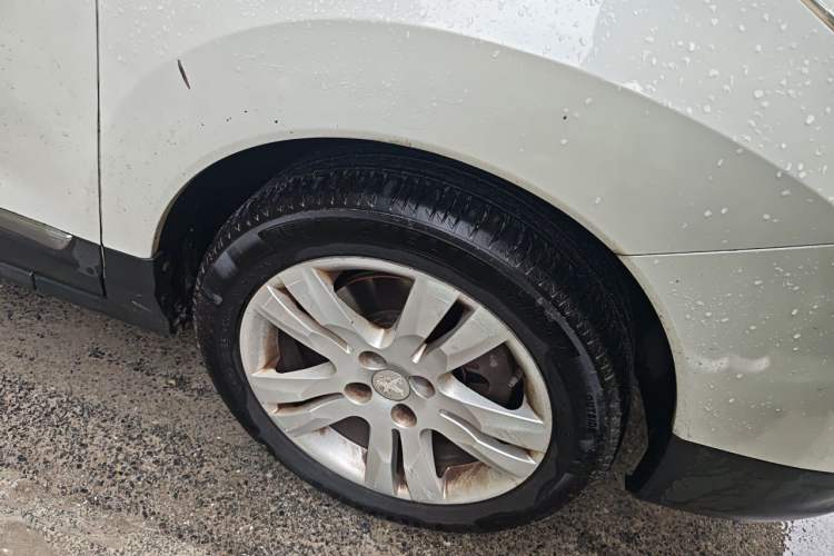 Used Peugeot 3008 2015 2.0L Automatic Trend Edition Right Front Wheel Hub