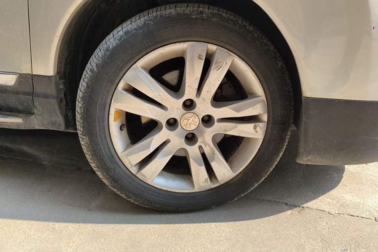 Used Peugeot 3008 2015 2.0L Automatic Classic Edition Right Front Wheel Hub