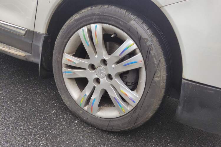 Used Peugeot 3008 2015 2.0L Automatic Trend Edition Right Front Wheel Hub