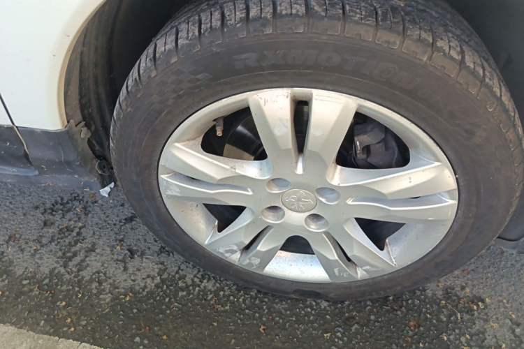 Used Peugeot 3008 2015 2.0L Automatic Trend Edition Right Front Wheel Hub
