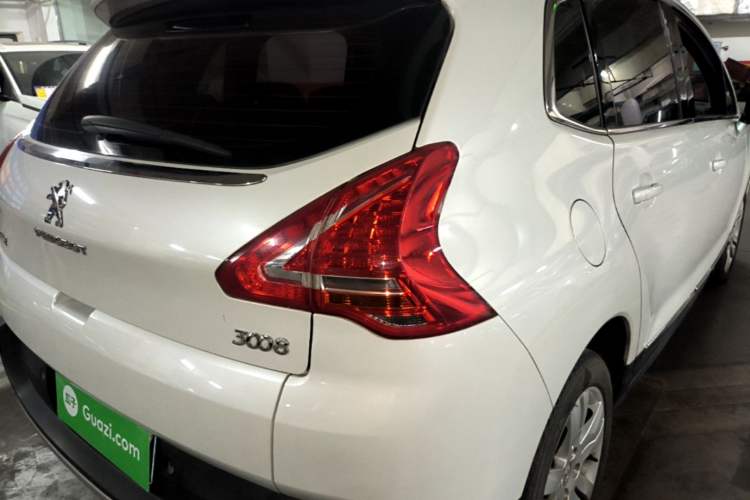 Used Peugeot 3008 2015 2.0L Automatic Trend Edition Right Rear Taillight