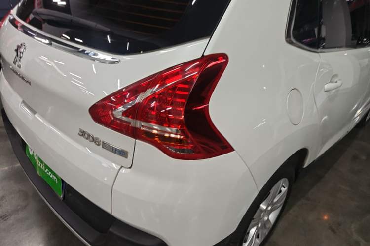 Used Peugeot 3008 2015 1.6THP Automatic Prestige Edition Right Rear Taillight